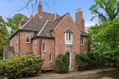 8 Penniman Road 1