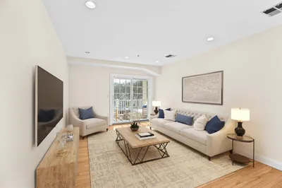 328 Copeland Street #2C