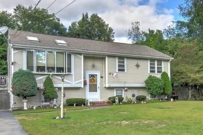 85 Hubbard Ave 1