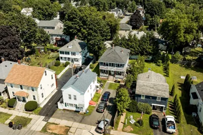 104 Lawrence St 1