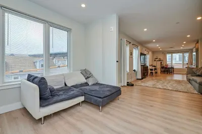 25 Second St #303