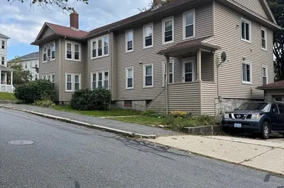 93-95 Plantation St 1