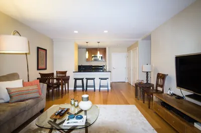 16 Miner St #206