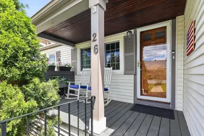 26 Coolidge Ave