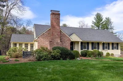 32 Hallett Hill Rd 1