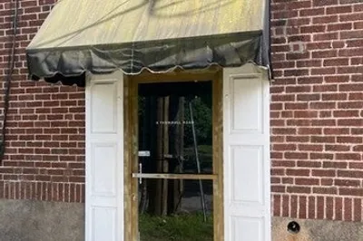 6 Trumbull Road 1