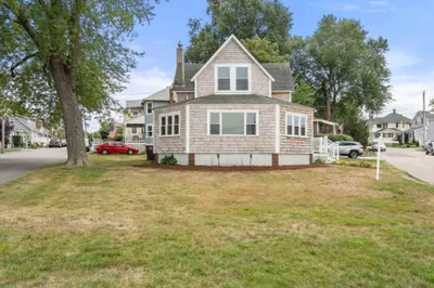 45 Holbrook Rd 1