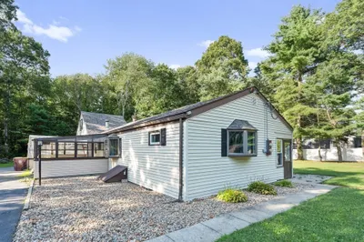 33 Park Dr 1