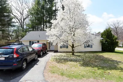 14 Warren Rd
