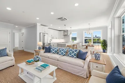 16 Franklin Street #2202 1