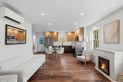 2 Railroad Avenue #1 1