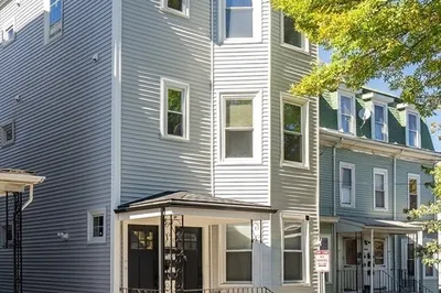 63 Oak St #3