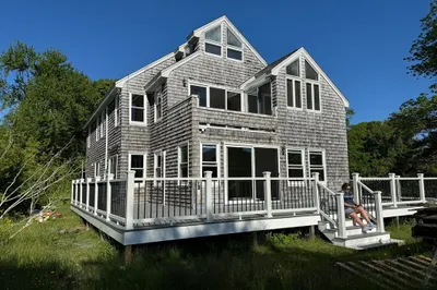 28 Edda Ave