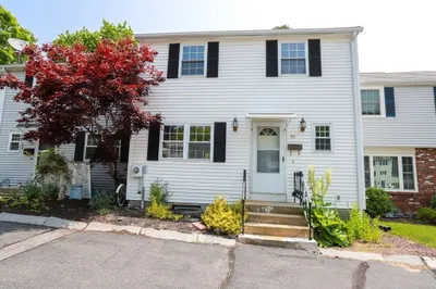 50 Warebrook Dr #50 1