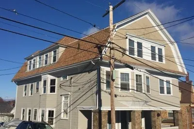 3 Commonwealth Ave #D