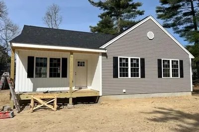 81 Maple Springs Rd 1