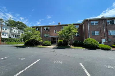 73 Walnut St #5