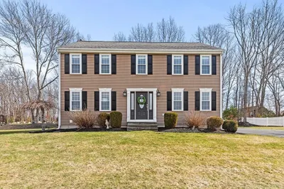 53 Elyse Rd