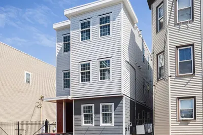 101 A Morris St 1