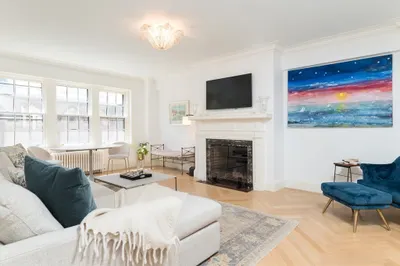 50 Commonwealth Ave #605