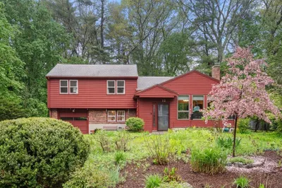 12 Hickory Road