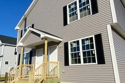 408-410 Central St 1