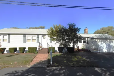 22 Derry Rd