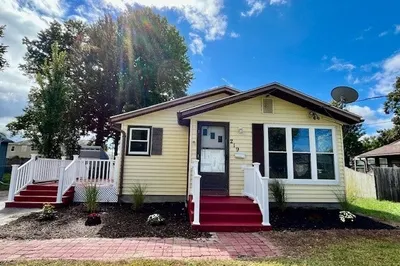 219 Clarendon Ave