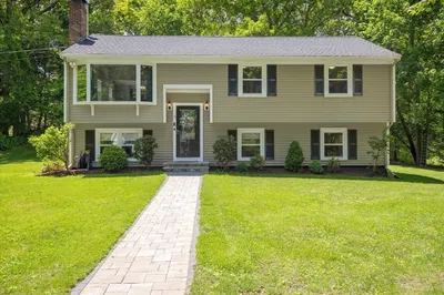 2 Wilson Ln 1