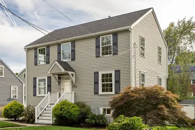 141 Renfrew St 1