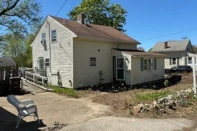 96 Manzanetta Ave 1