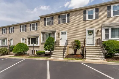 1004 Irving Rd #1004