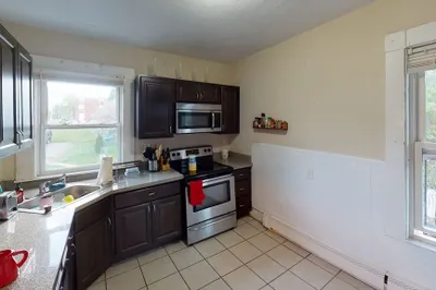 71-73 Chestnut Hill Ave #73 1