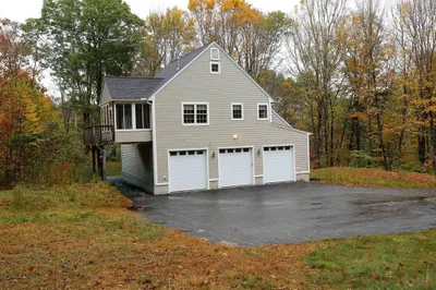 241 N Brookfield Rd 1