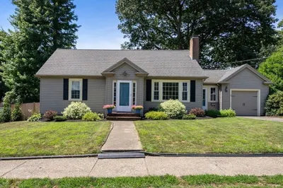 56 Oak Road 1