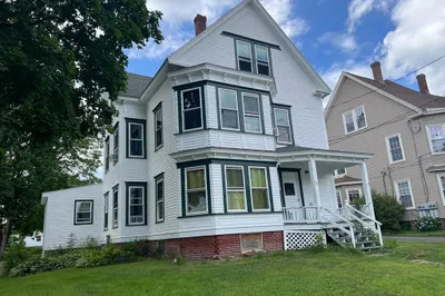 90 Linden St 1