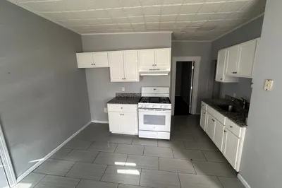 20 Cottage St #2