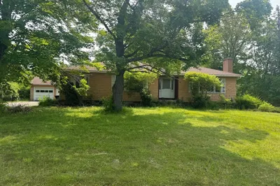 96 Anthony Rd