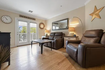 5 Woodman Way #107