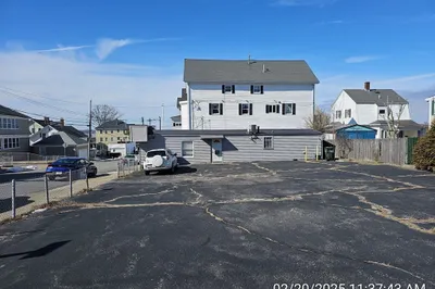 362 Sprague St