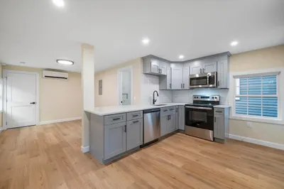 97 Mason St #1