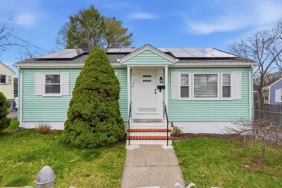 126 Summer St 1