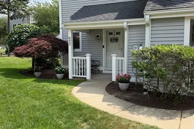 22 Westcliff Dr #22 1