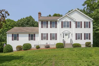 8 Casey Dr 1