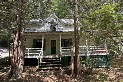 7 Summit Avenue