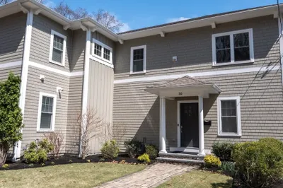 30 Circuit Ave #30