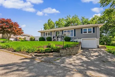 28 Carrington Ave