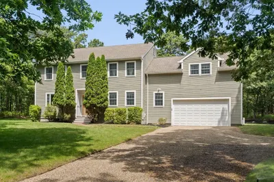 7 Upper Meadow Ln 1