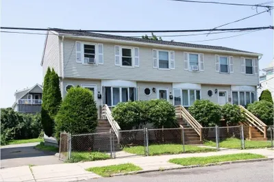29-33 Lowell St #2