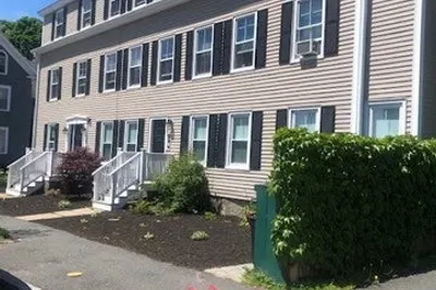 26 Stone St #3